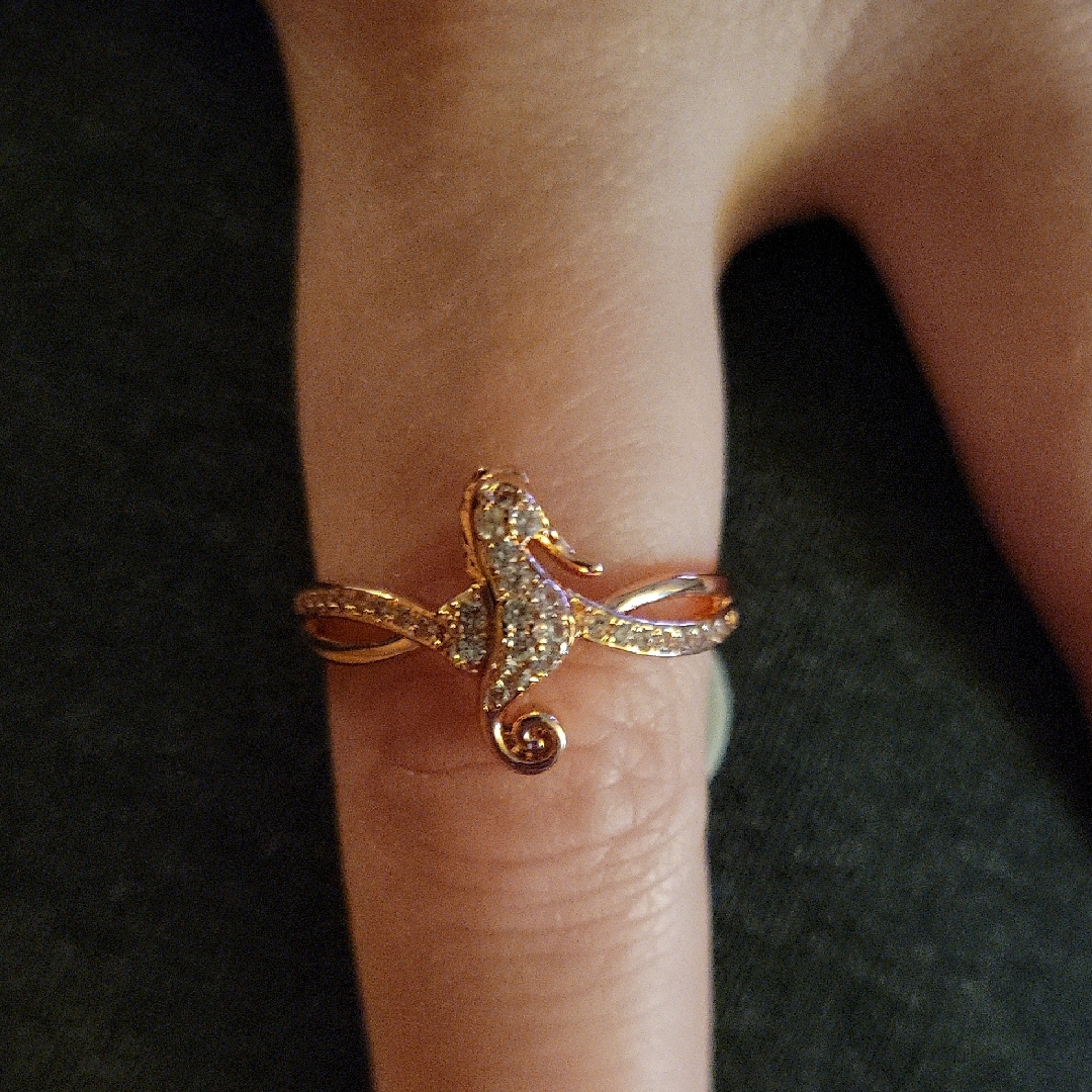 Fragrant Jewels Rose Gold Seahorse 5$